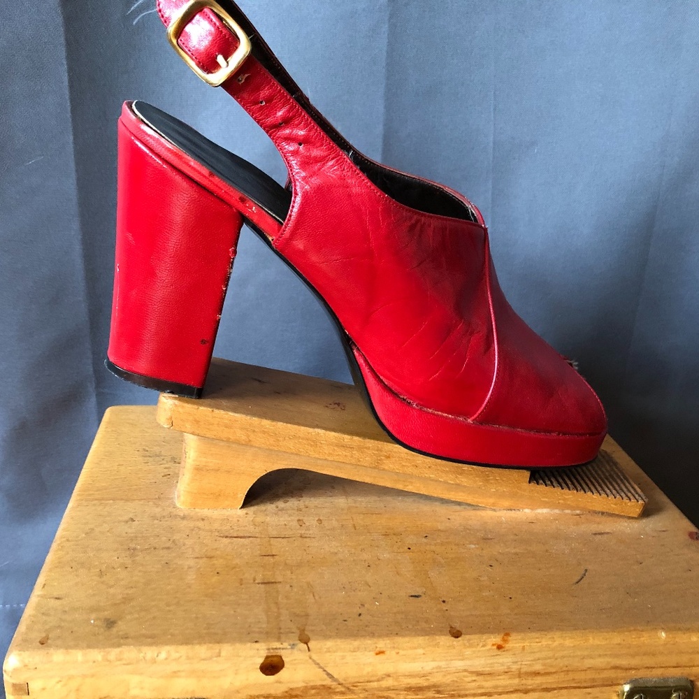 True 70's Platforms Cherry Red Peep Toe size 6.5